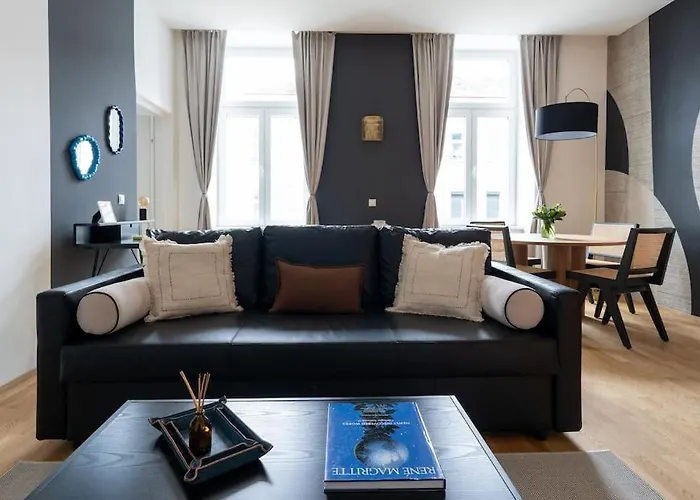 Glam 1Br Suite, Easy City Path By Hm
